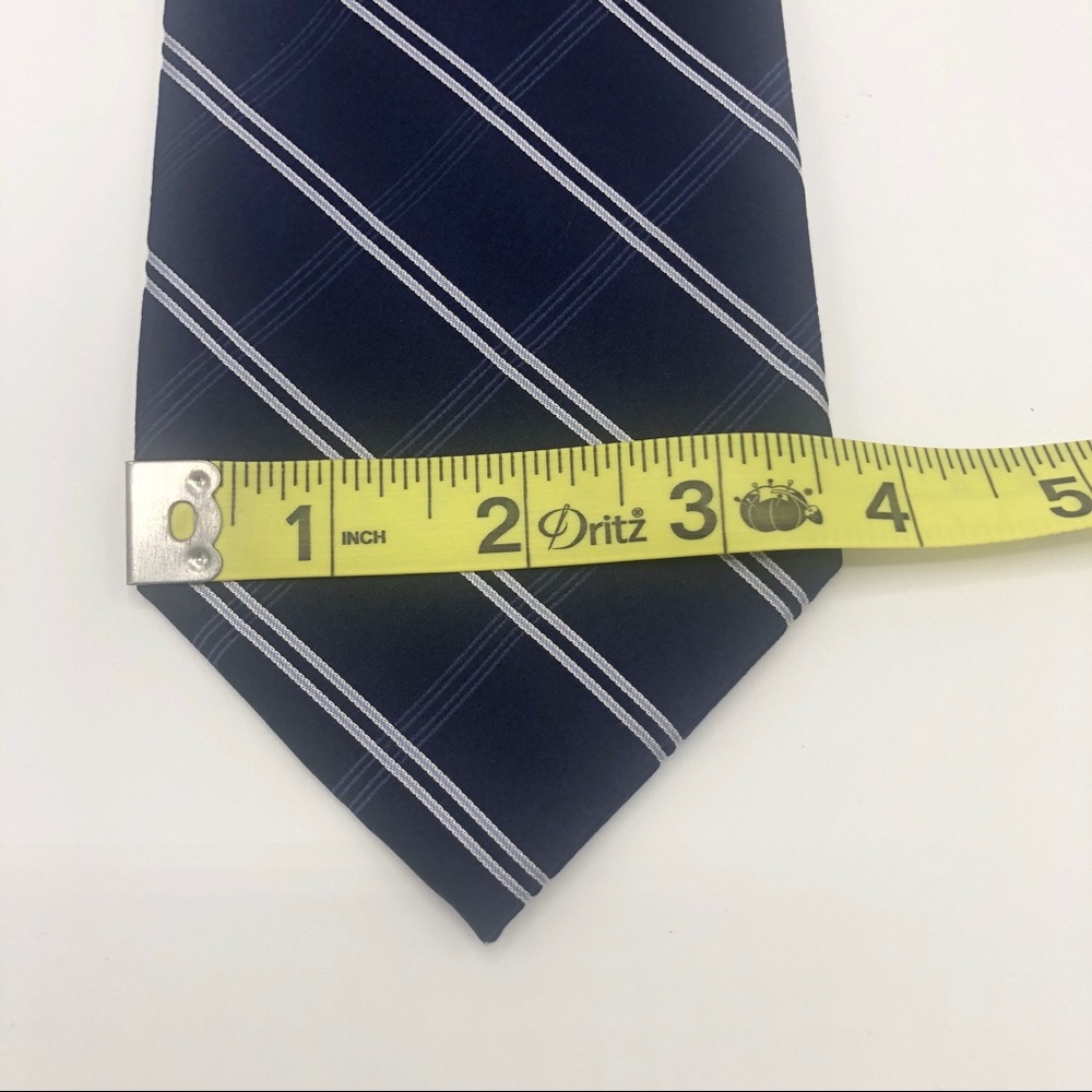 Tommy Hilfiger Classic Plaid Striped Silk Tie - Picture 6 of 6